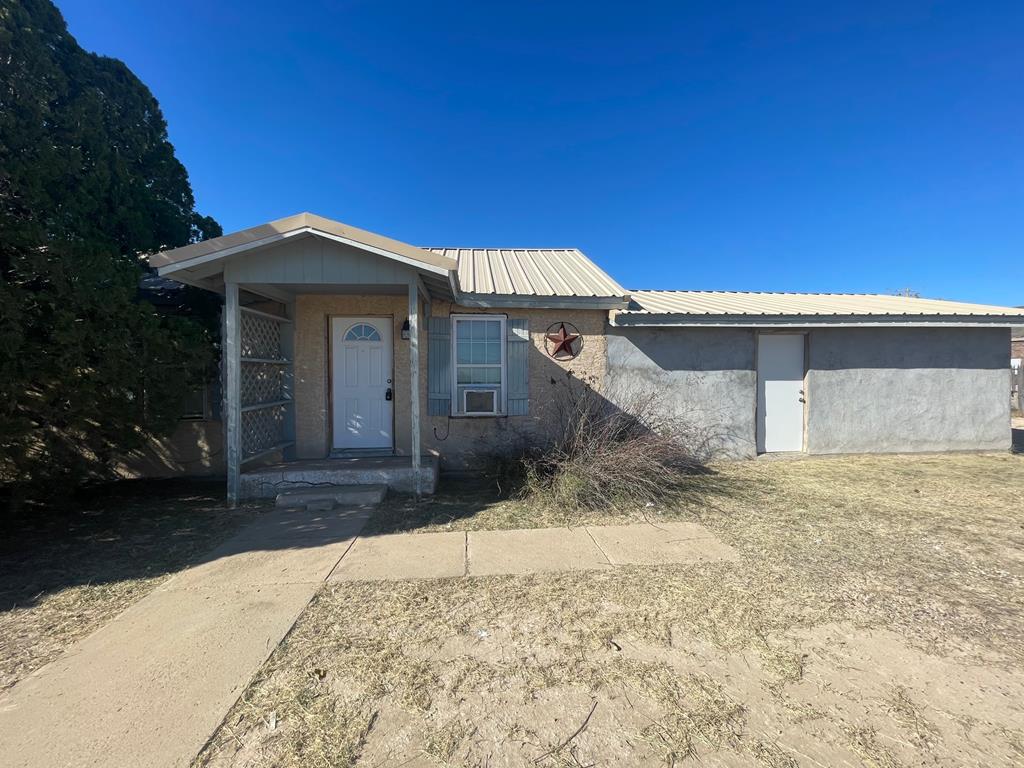 805 N Jackson St, Fort Stockton, Texas image 1