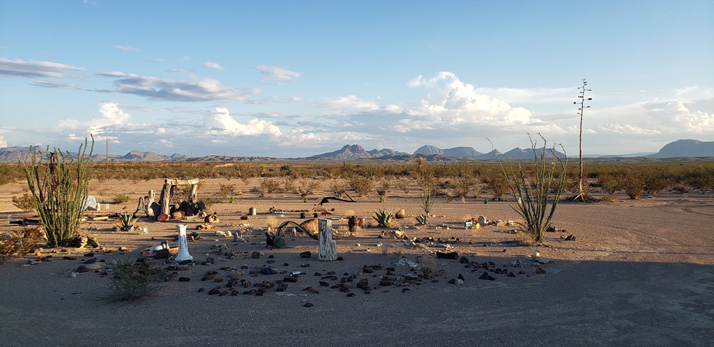 540 Martinez Rd, Terlingua, Texas image 37