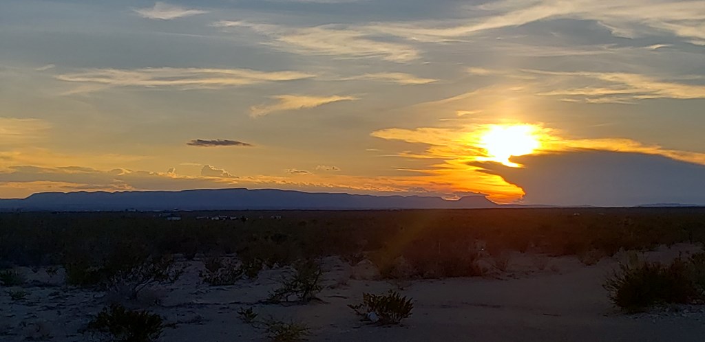 540 Martinez Rd, Terlingua, Texas image 41