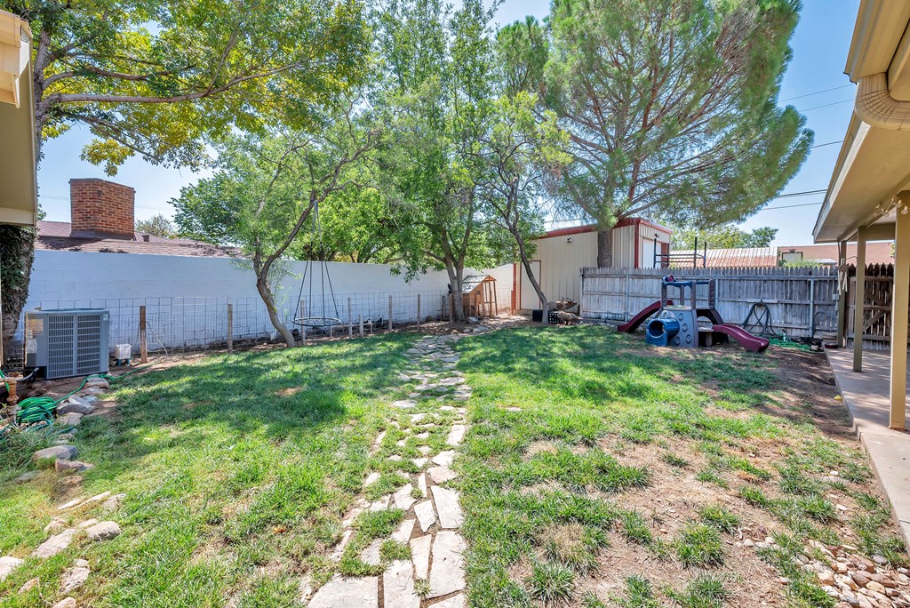 1403 W Kansas Ave, Midland, Texas image 33