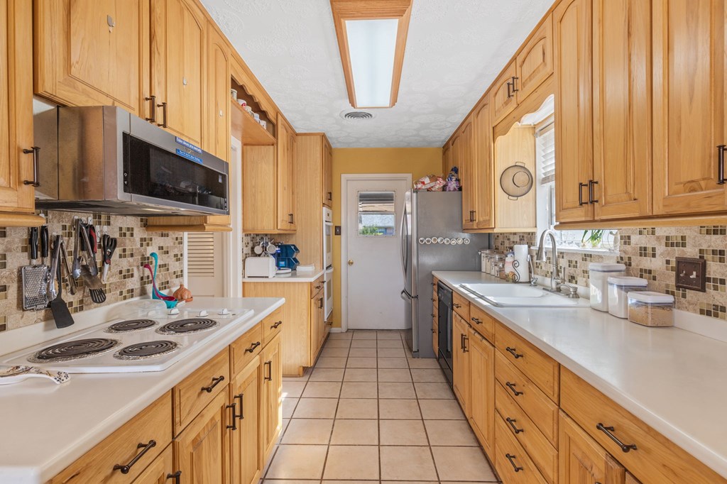 3833 Candy Lane, Odessa, Texas image 11
