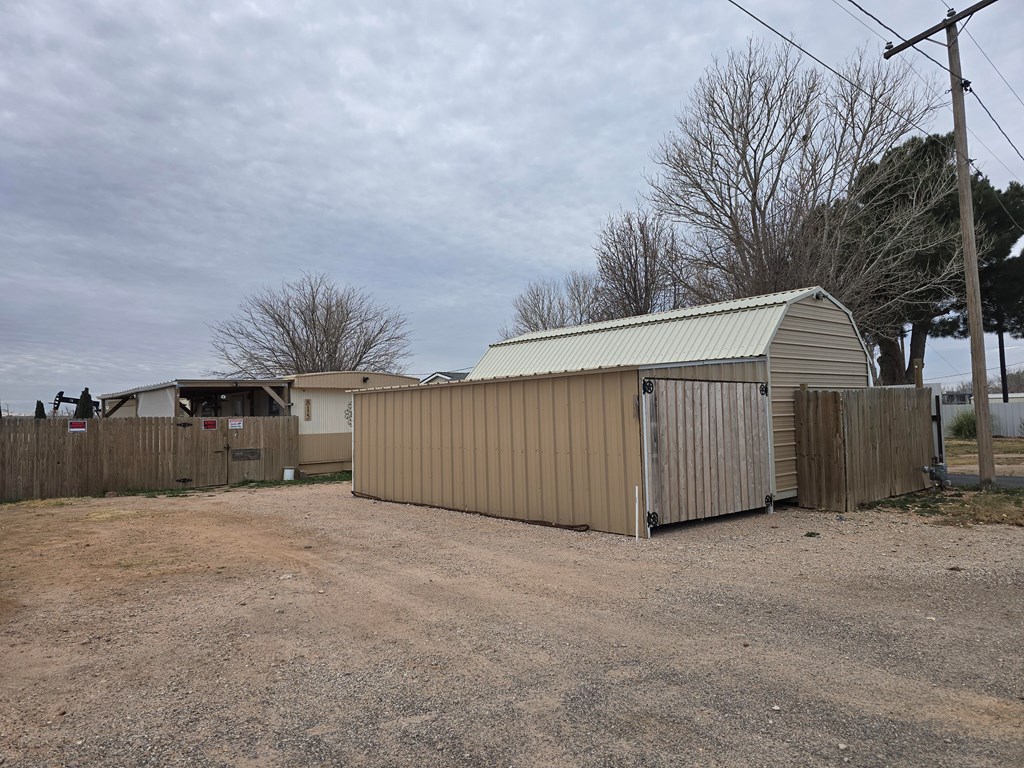 815 W 68th St, Odessa, Texas image 2