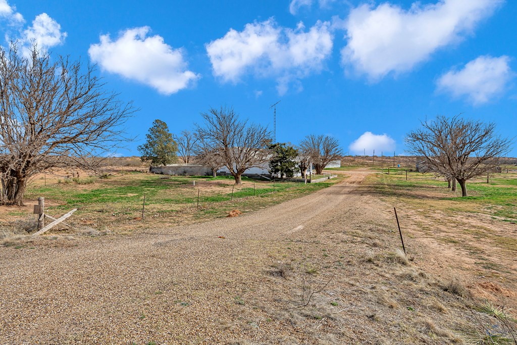 330 County Rd 143, Loop, Texas image 49