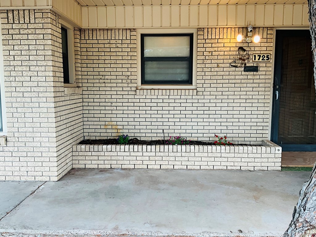 1725 E 11th St, Odessa, Texas image 4