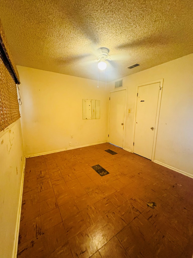 1725 E 11th St, Odessa, Texas image 16