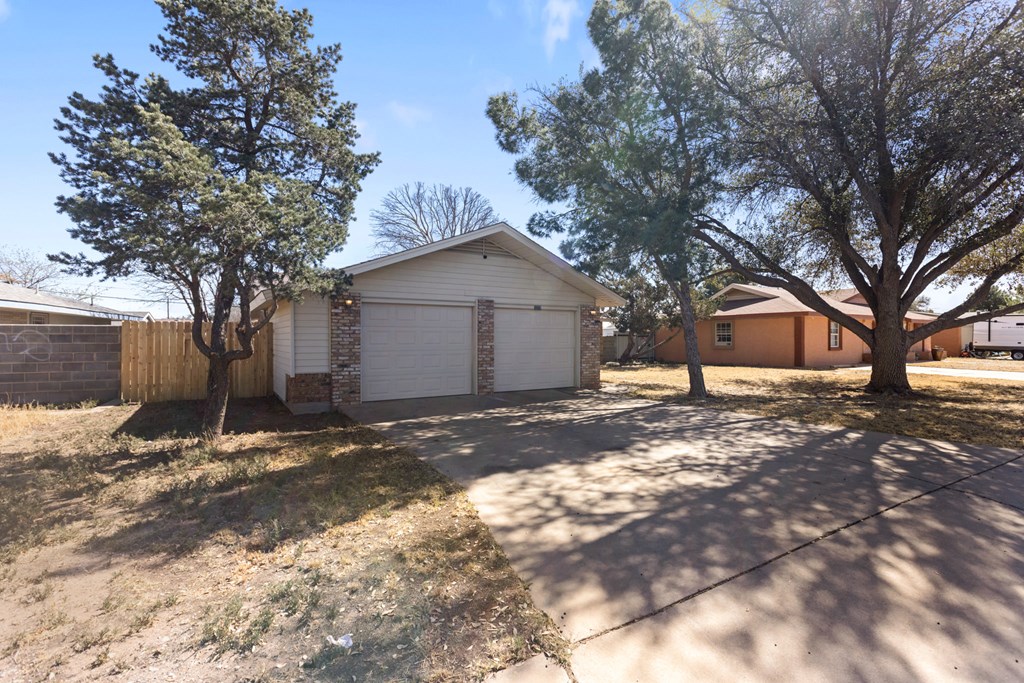 2210 Madera Ave, Odessa, Texas image 3