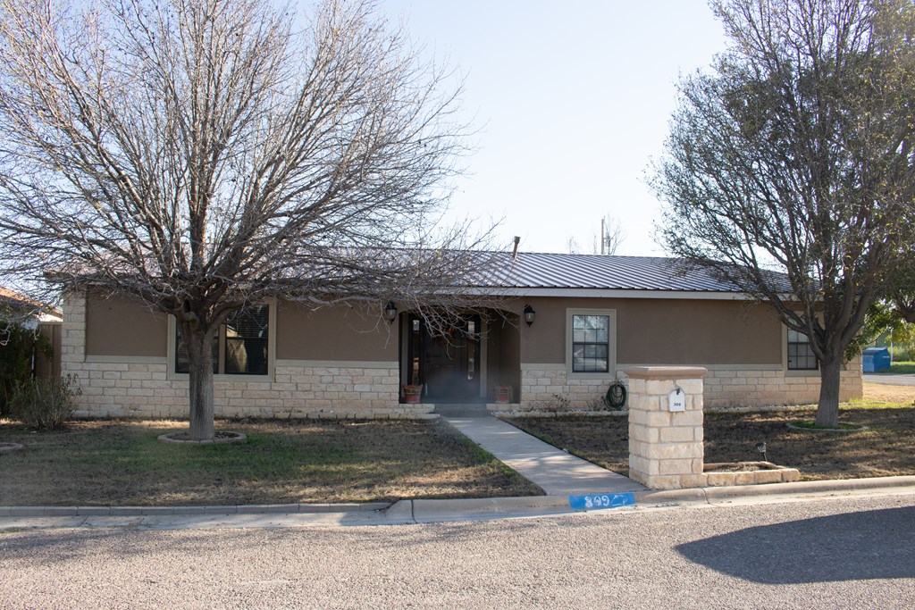 309 W Callaghan Avenue, Fort Stockton, Texas image 3