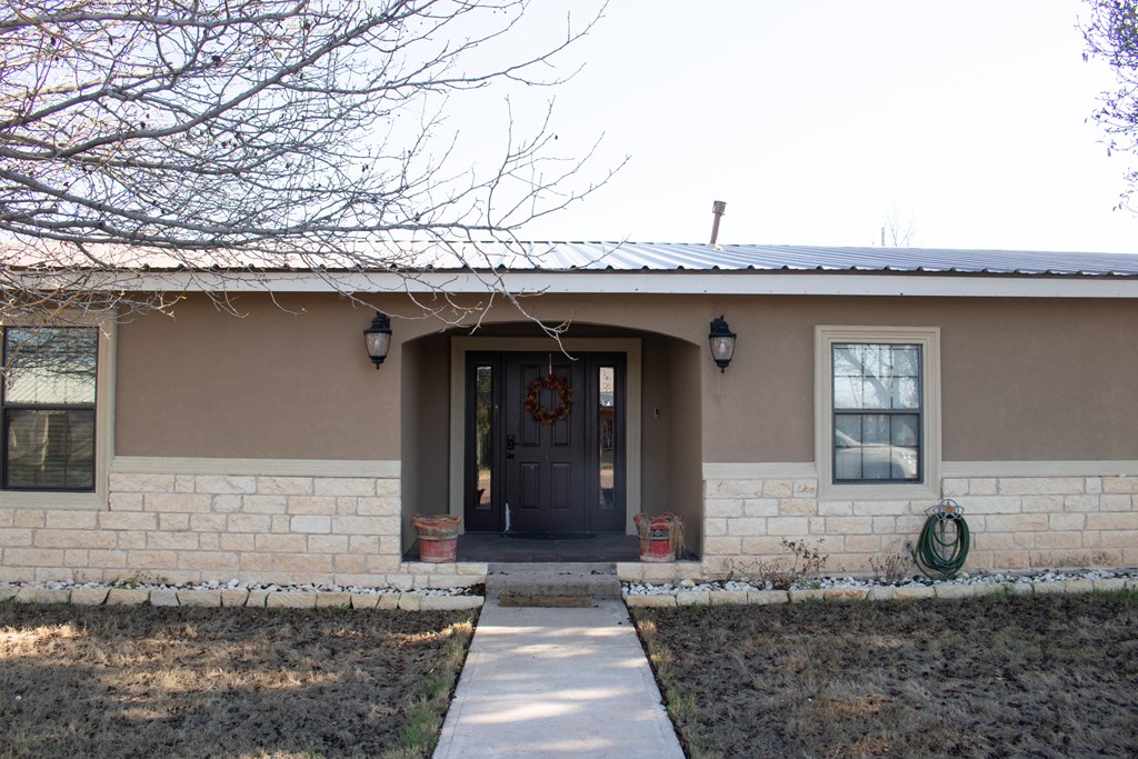 309 W Callaghan Avenue, Fort Stockton, Texas image 2