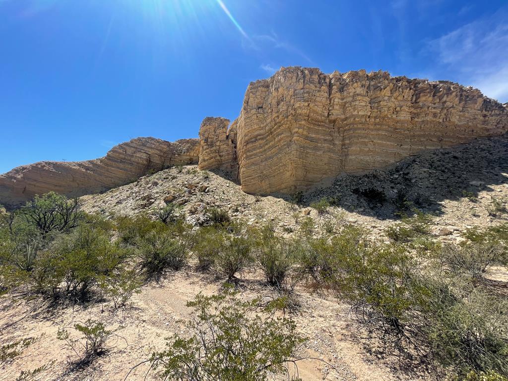 TR 2535 Private Rd, Terlingua, Texas image 2