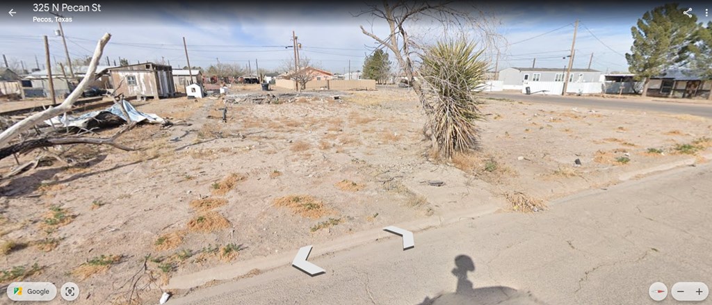 325 N Pecan St, Pecos, Texas image 2