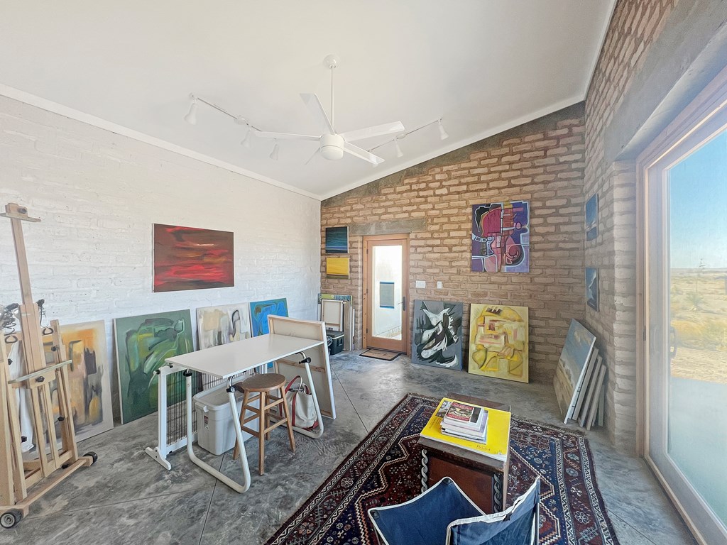 2103 Antelope Hills Rd, Marfa, Texas image 27