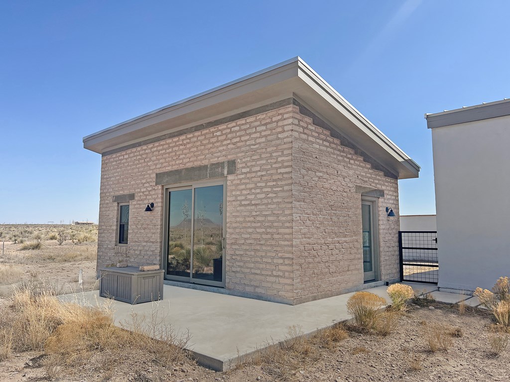 2103 Antelope Hills Rd, Marfa, Texas image 10