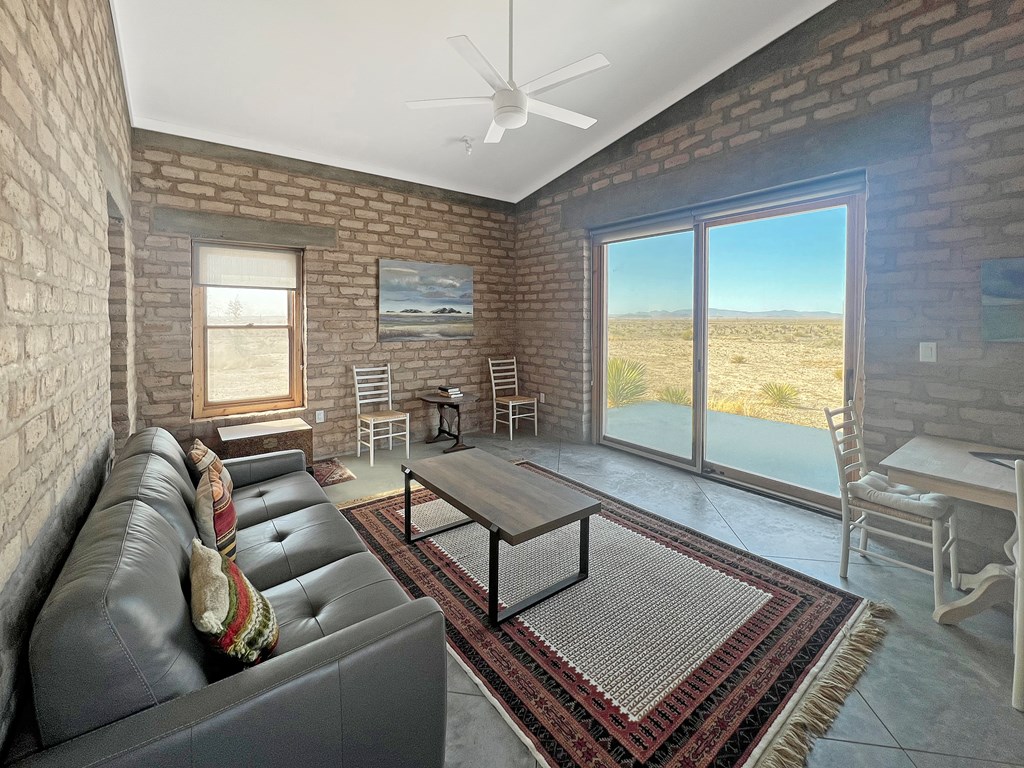 2103 Antelope Hills Rd, Marfa, Texas image 33