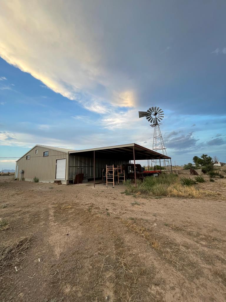 1713 Antelope Hills Rd, Marfa, Texas image 1