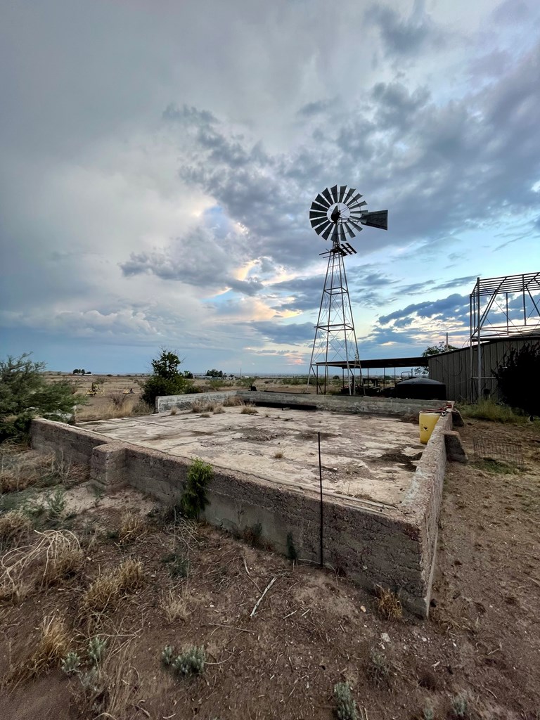 1713 Antelope Hills Rd, Marfa, Texas image 25