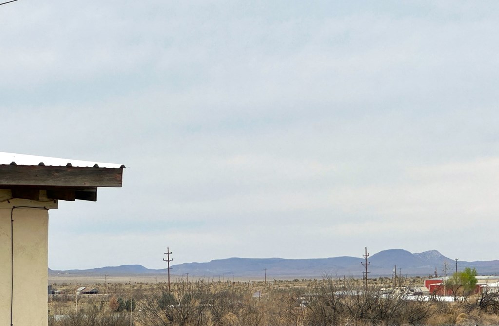 1713 Antelope Hills Rd, Marfa, Texas image 21