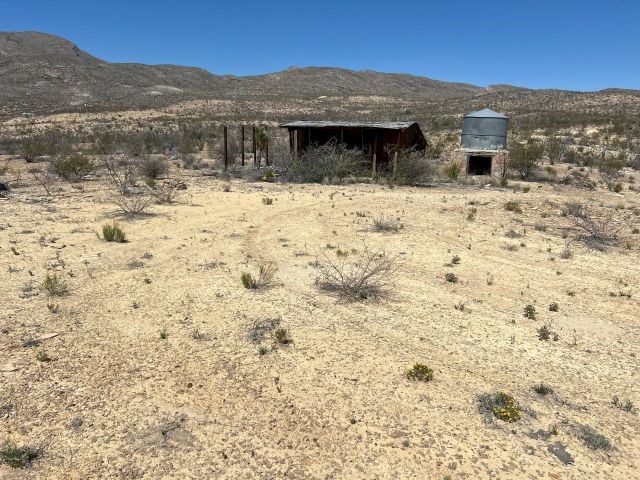 24311 Blue Ridge Rd, Terlingua, Texas image 6