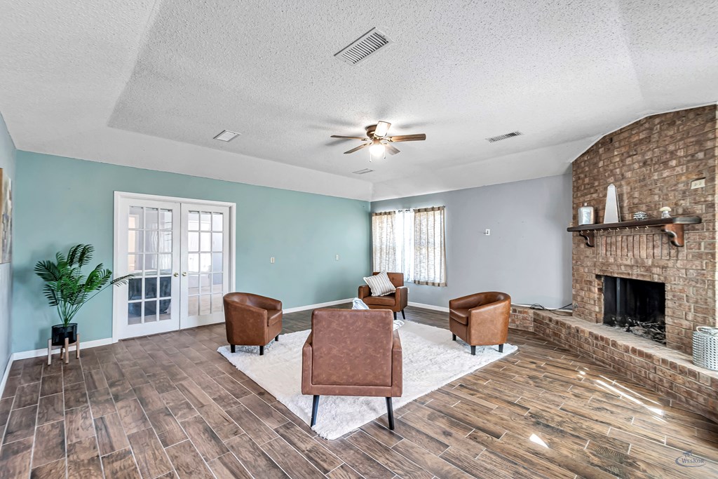 1800 Hughes St, Midland, Texas image 7