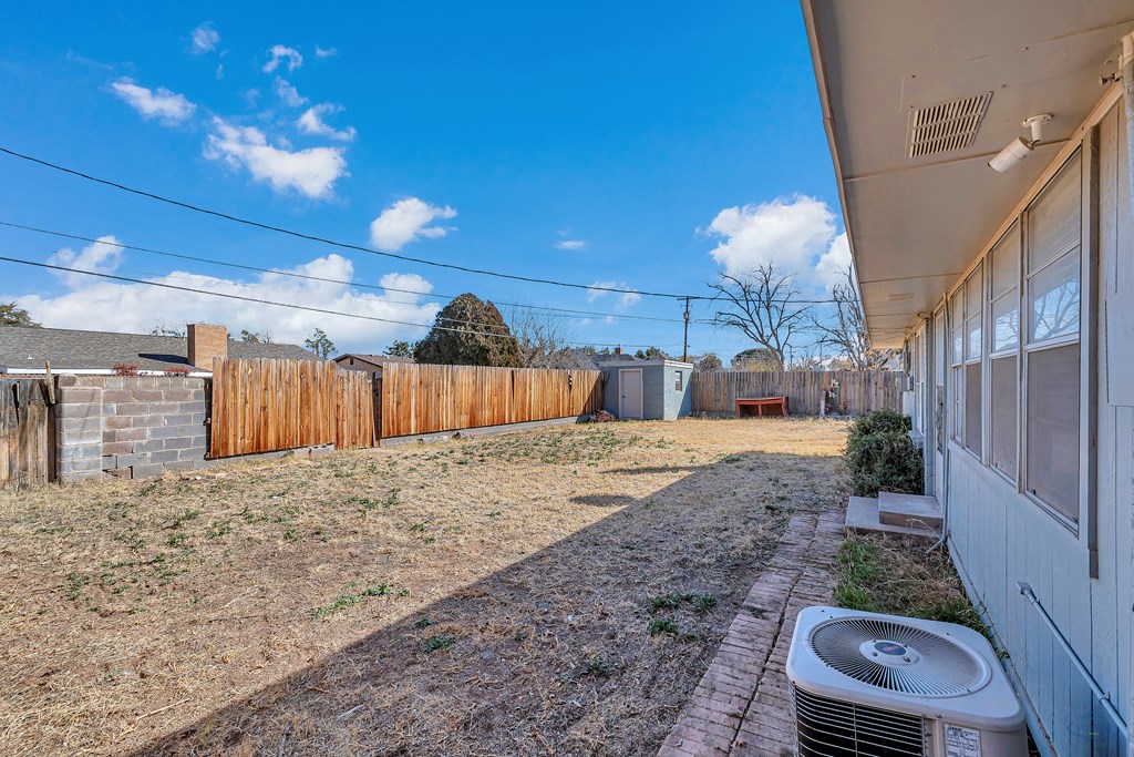 1800 Hughes St, Midland, Texas image 22