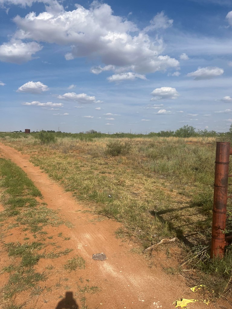 SE 5001, Andrews, Texas image 2