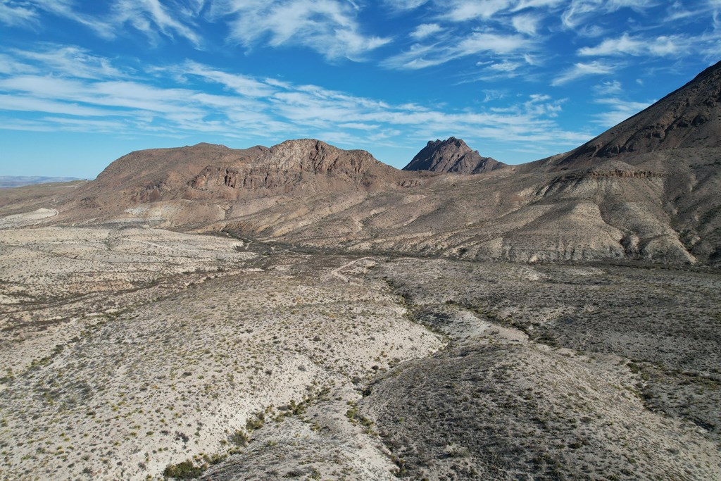 480 Kiss Avenue, Terlingua, Texas image 9