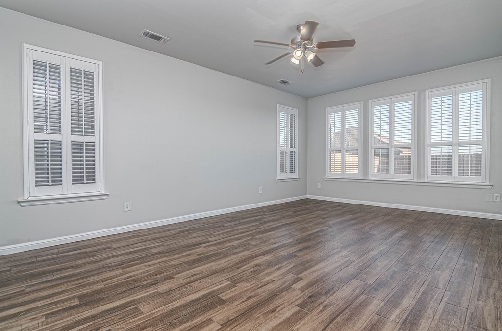 8330 E County Rd 114, Midland, Texas image 11