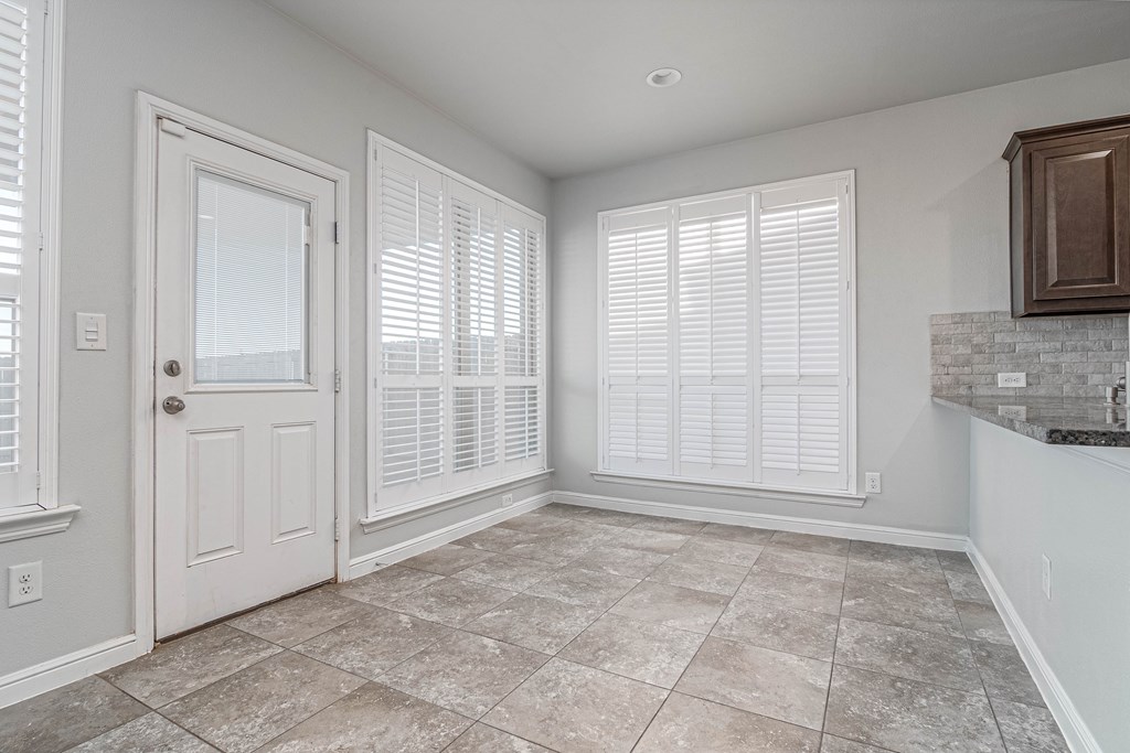 8330 E County Rd 114, Midland, Texas image 10