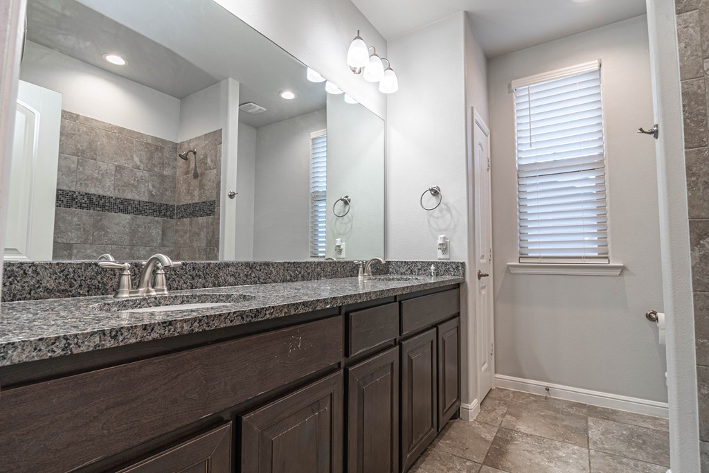 8330 E County Rd 114, Midland, Texas image 20