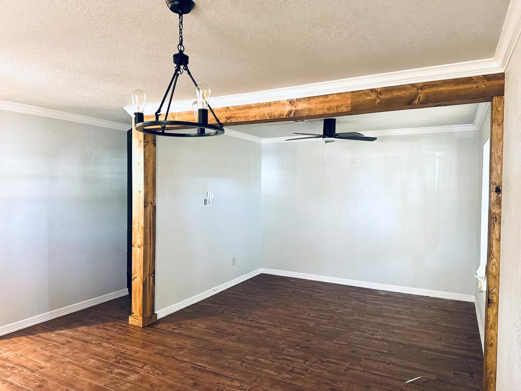 808 NW 8th St, Andrews, Texas image 4