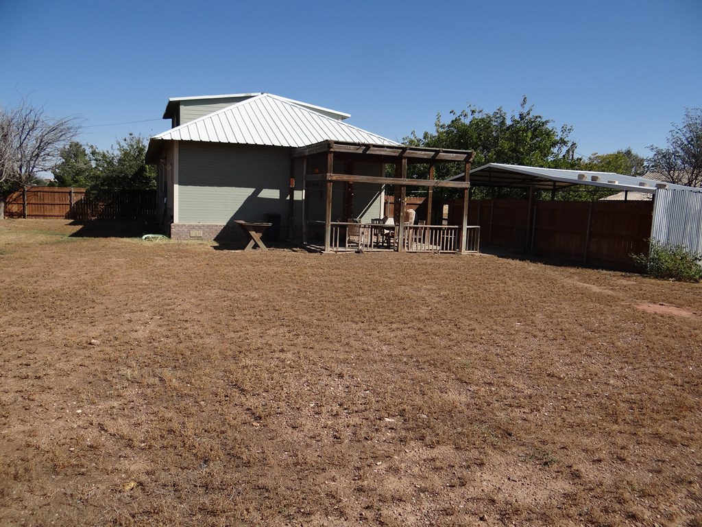 1101 N 14th St, Alpine, Texas image 2