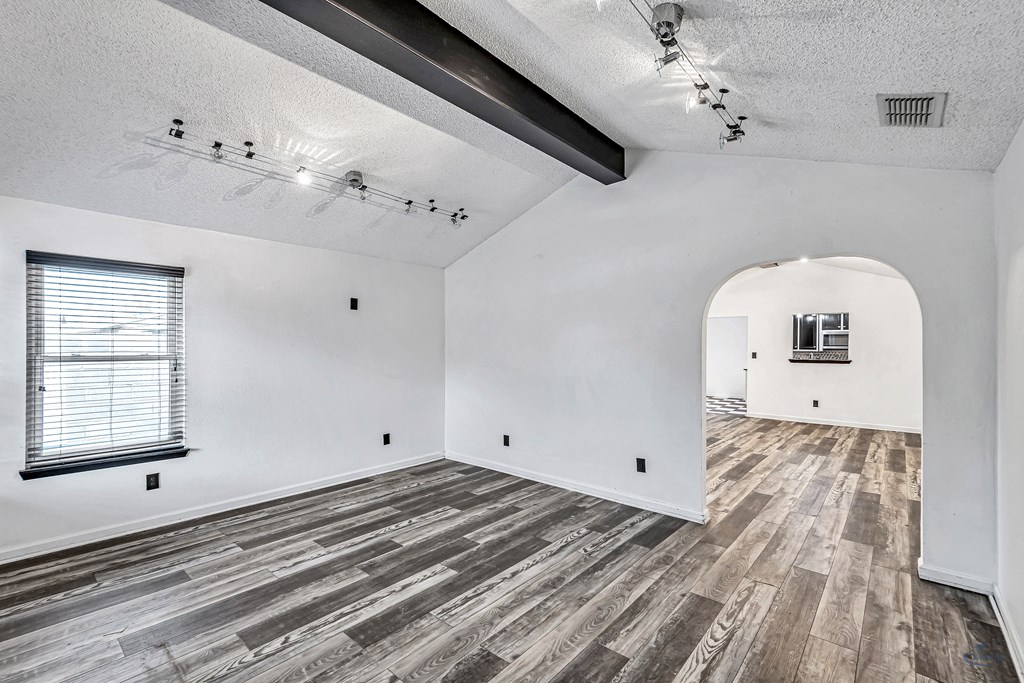 412 E 89th St, Odessa, Texas image 31