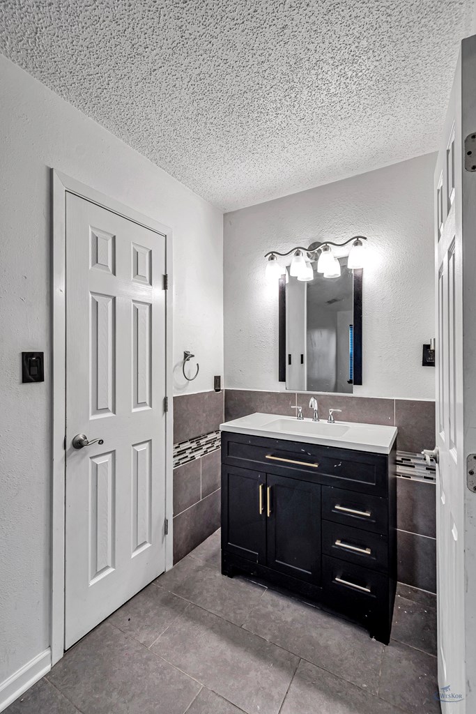 412 E 89th St, Odessa, Texas image 37