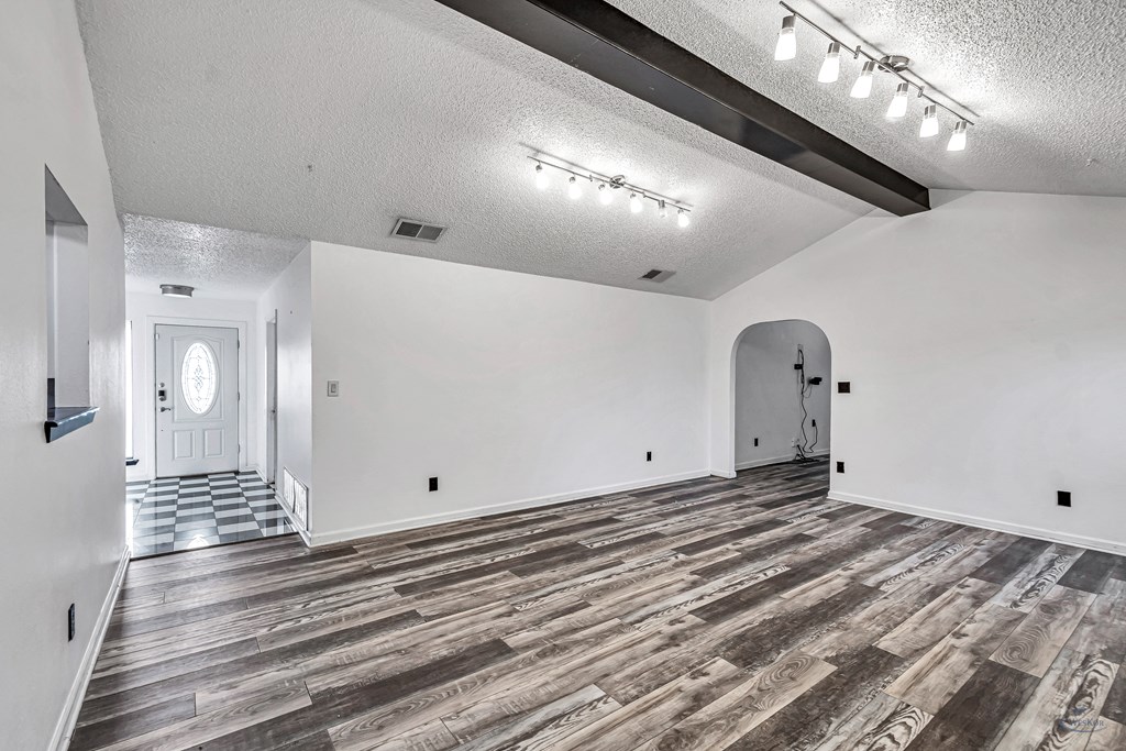 412 E 89th St, Odessa, Texas image 28