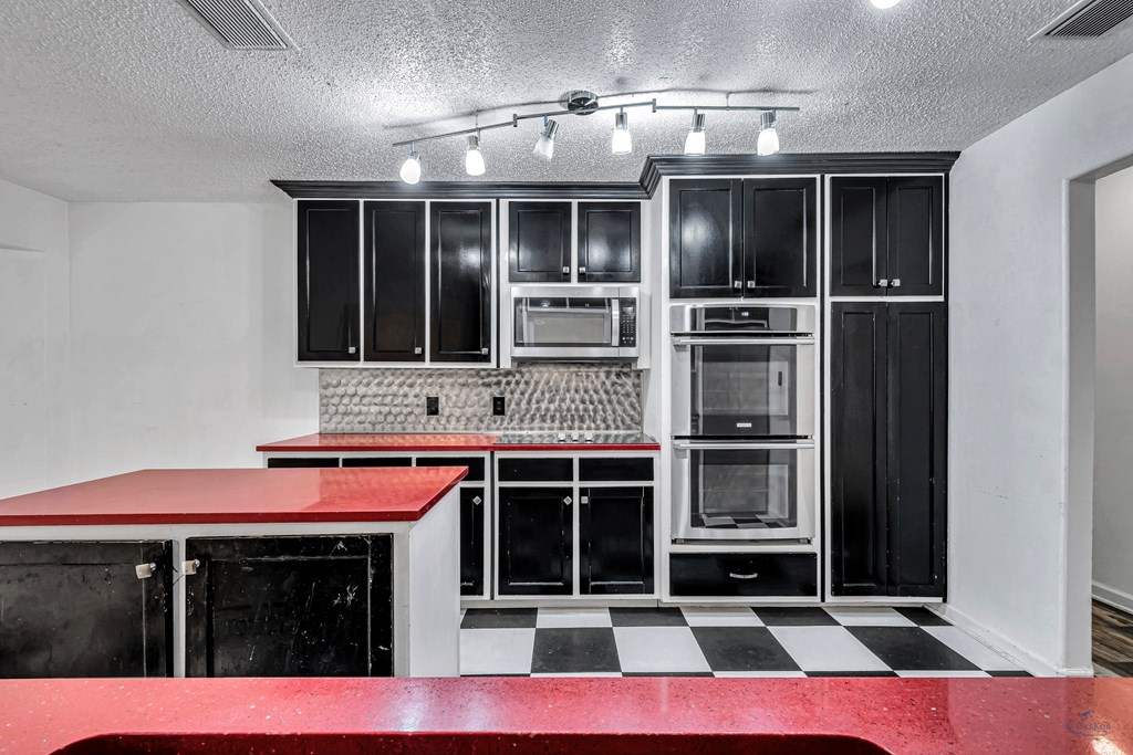 412 E 89th St, Odessa, Texas image 22