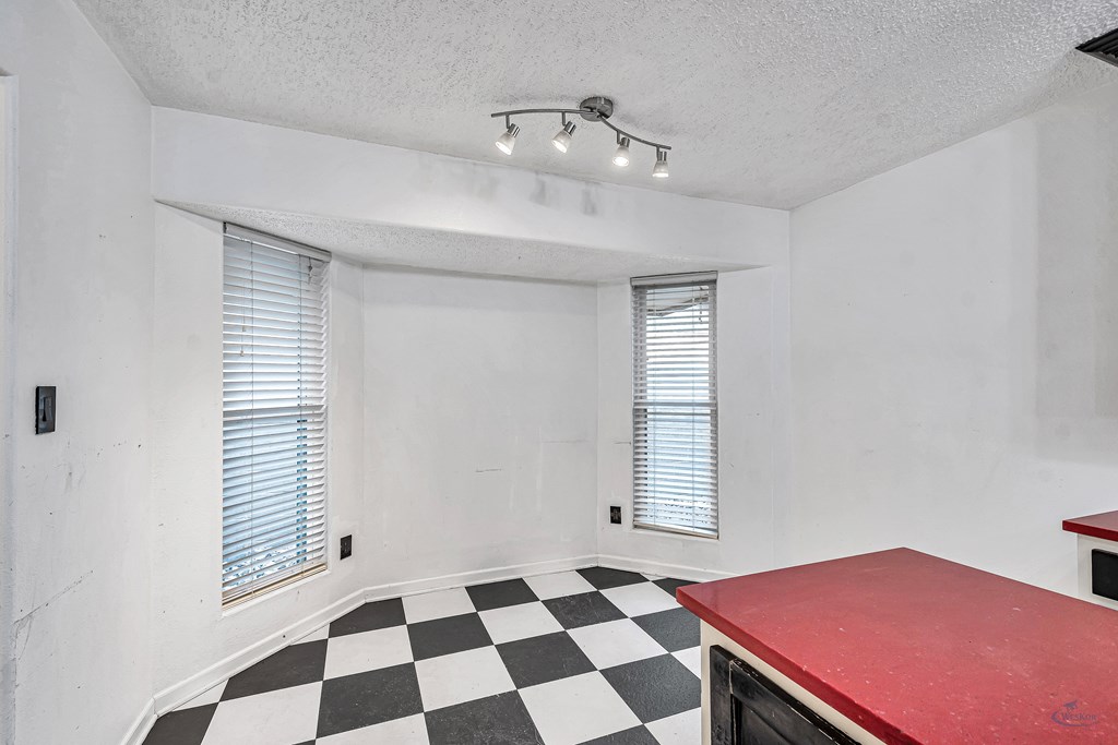 412 E 89th St, Odessa, Texas image 16