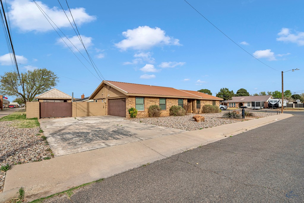 412 E 89th St, Odessa, Texas image 2