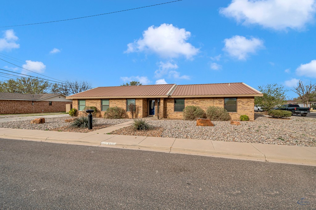 412 E 89th St, Odessa, Texas image 7