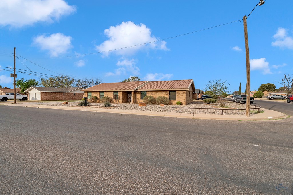 412 E 89th St, Odessa, Texas image 6