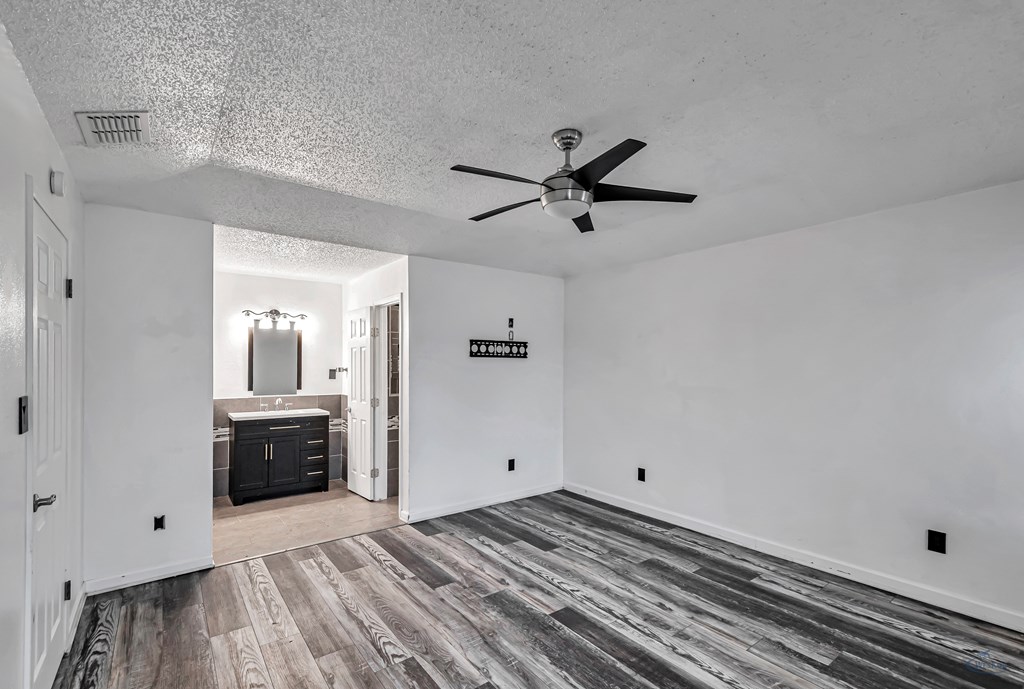 412 E 89th St, Odessa, Texas image 35