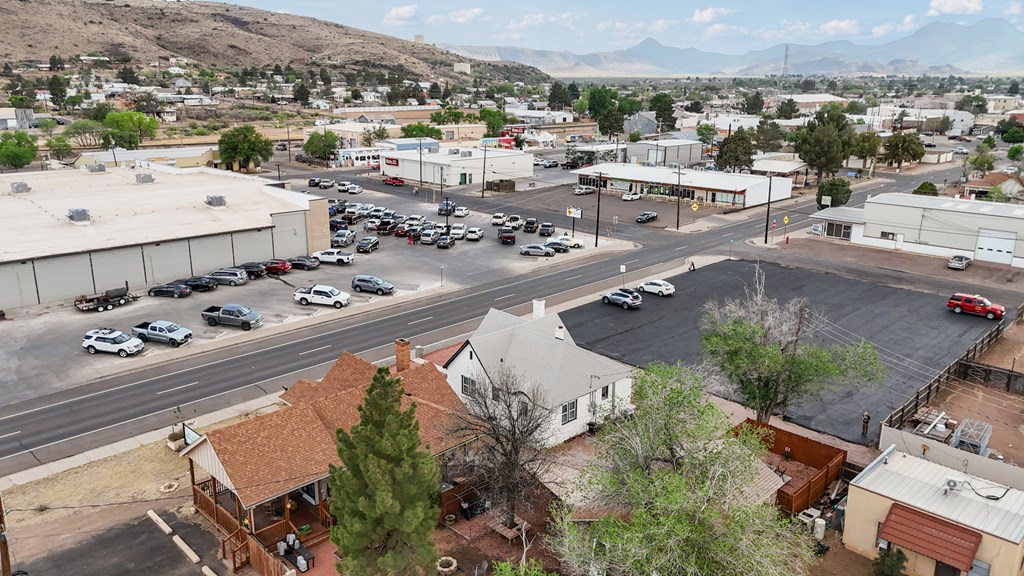 405 E Ave E, Alpine, Texas image 27