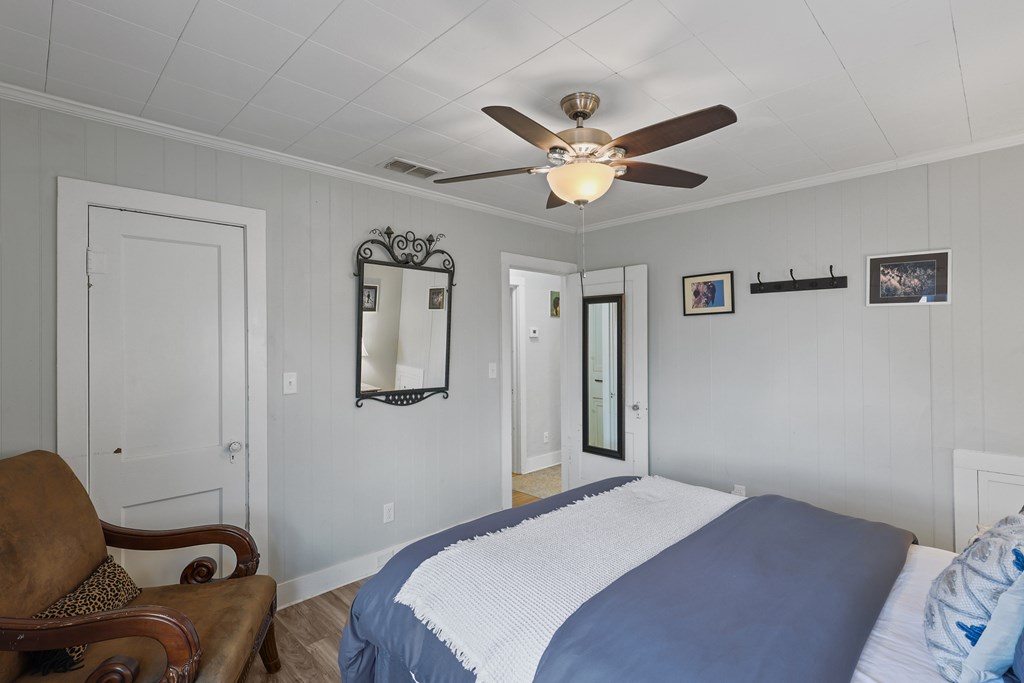 405 E Ave E, Alpine, Texas image 24
