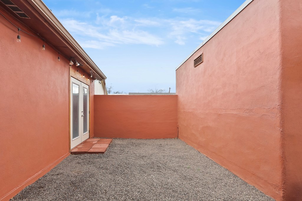 505 E Nations, Alpine, Texas image 24