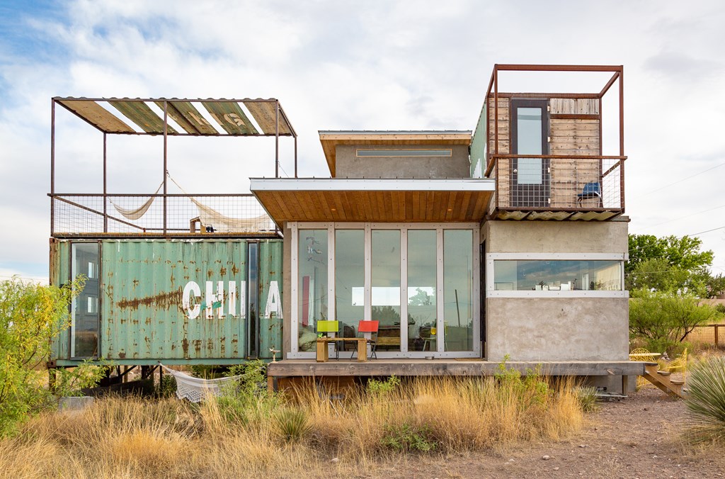 1100 S Hermosa St, Marfa, Texas image 2