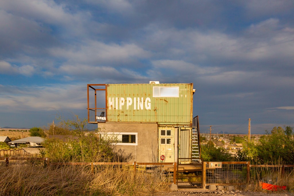 1100 S Hermosa St, Marfa, Texas image 4