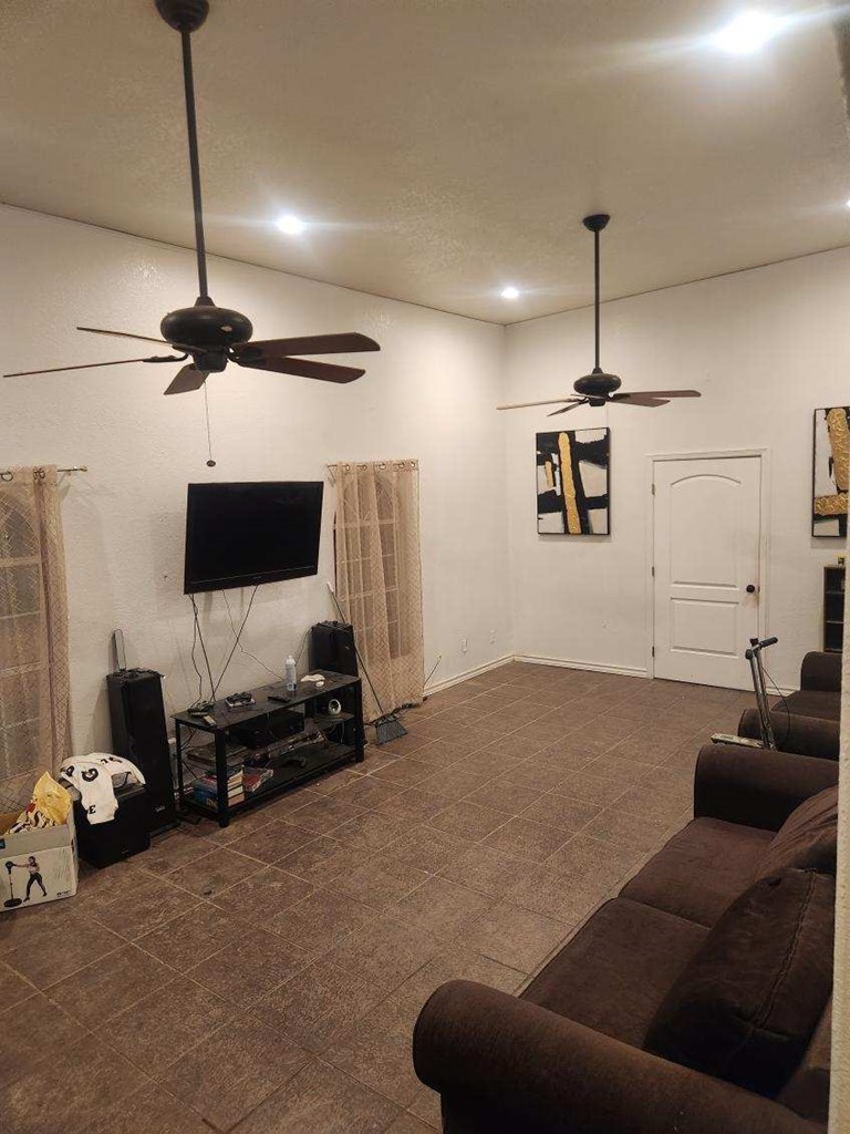 10847 Arlene Cir, Socorro, Texas image 7