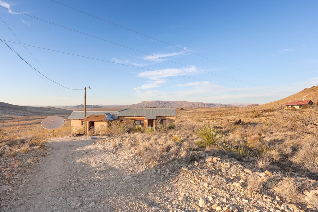 2400 Snake Rd, Terlingua, Texas image 37