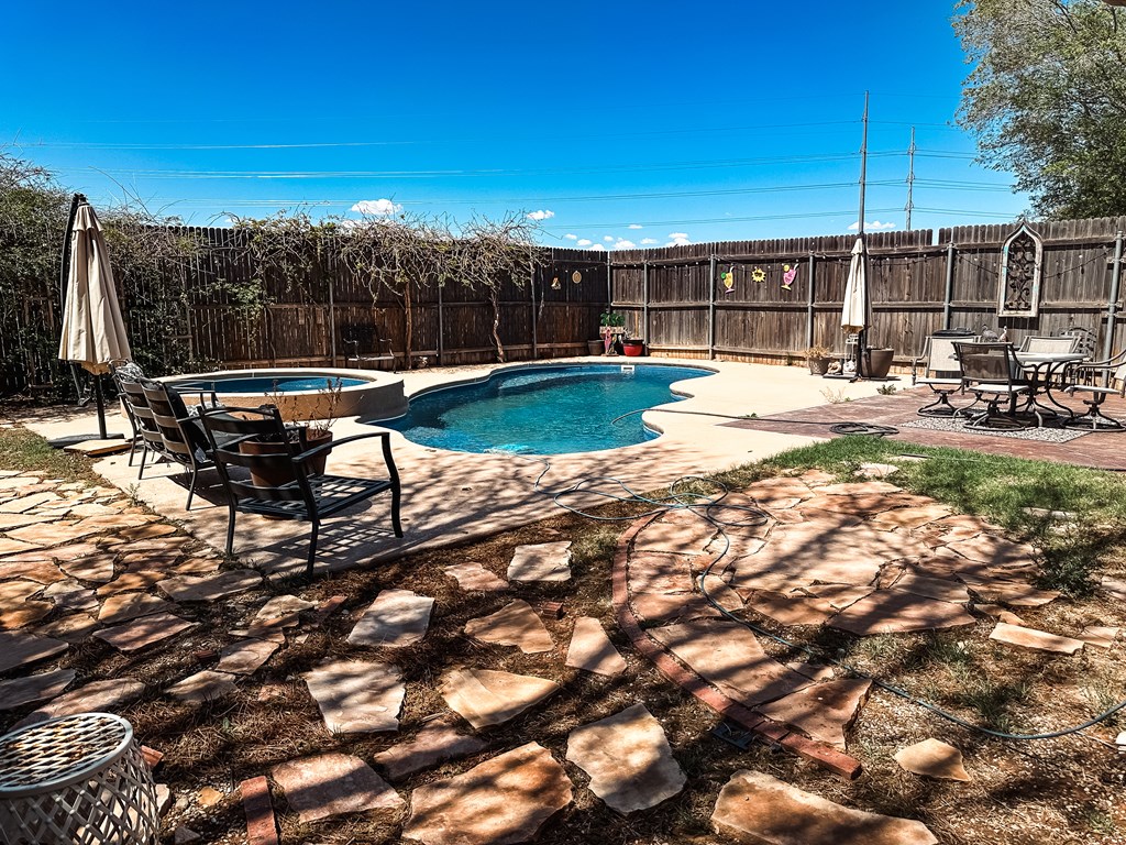 1513 Live Oak Lane, Andrews, Texas image 35