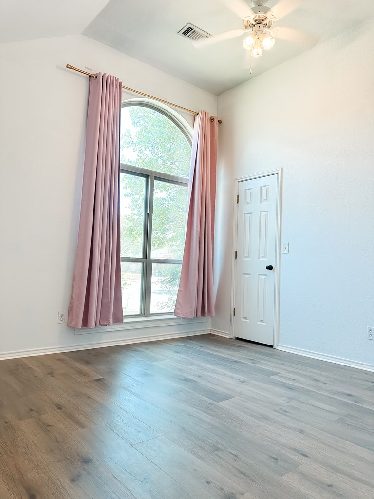 1513 Live Oak Lane, Andrews, Texas image 21