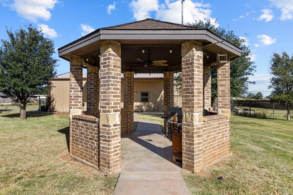 2401 Mustang Dr, Andrews, Texas image 15