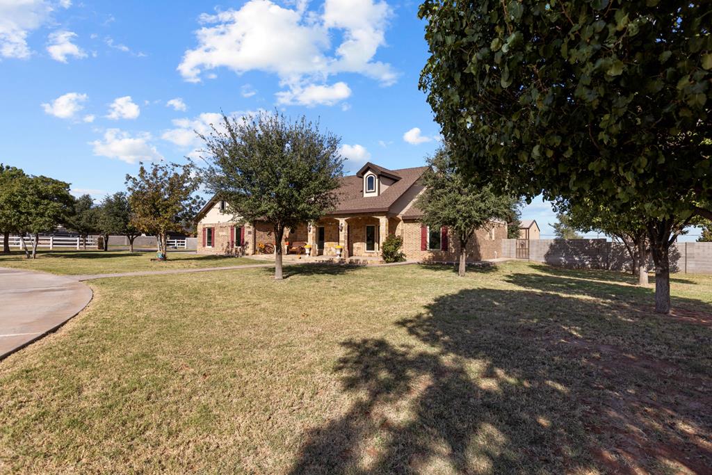 2401 Mustang Dr, Andrews, Texas image 1